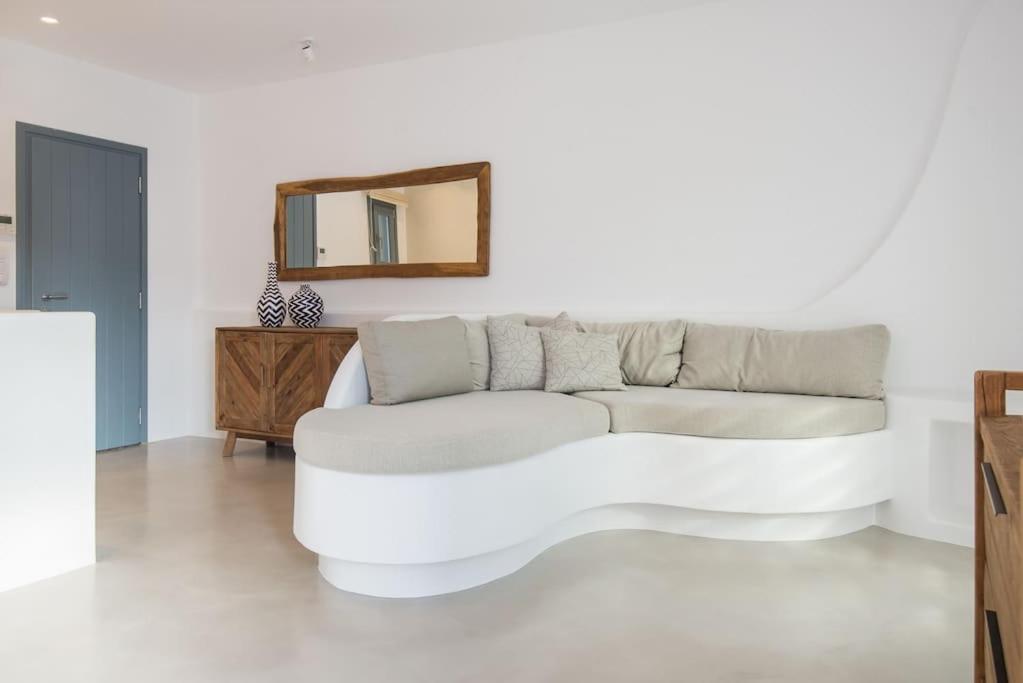 Apartment Aba ηospitalite Paros- The Luxury Suite, Naousa, Paros